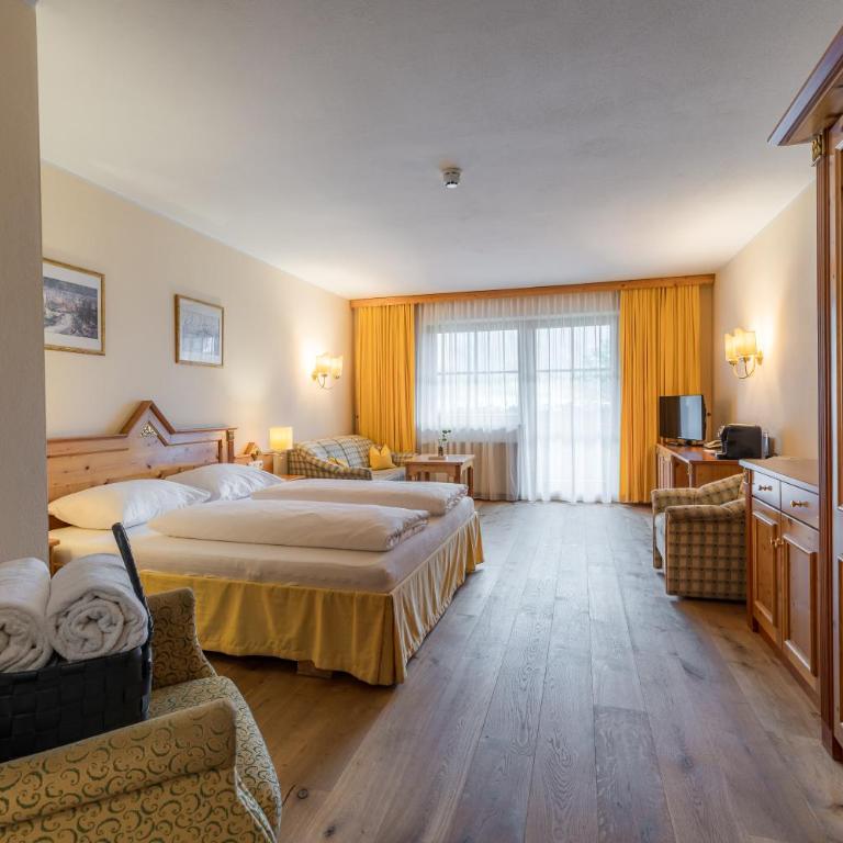 Hotel Zum Stern inkl Gasteiner Bergbahnen im Sommer - Doppelzimmer mit Bergblick und Balkon - 9