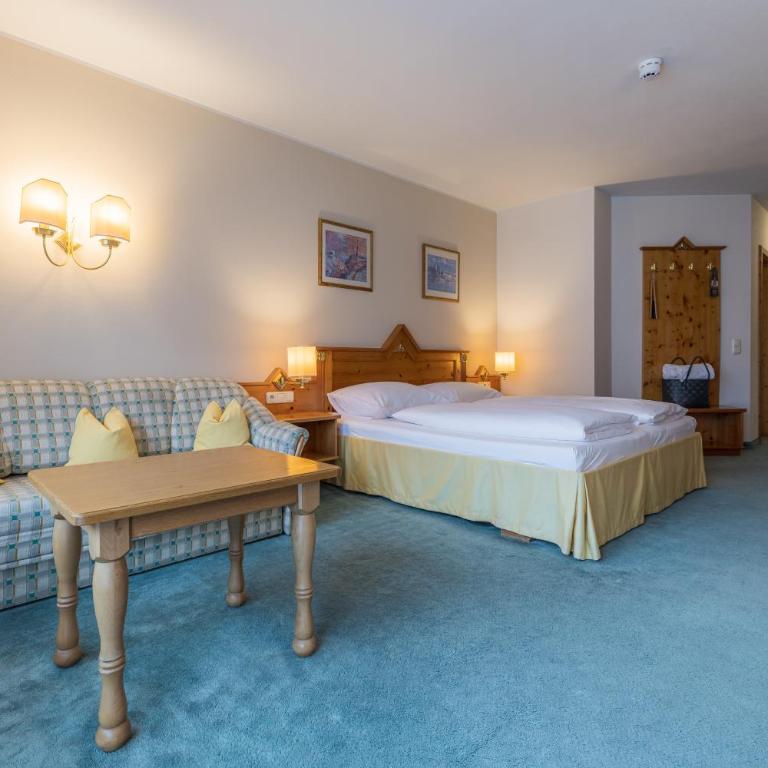 Hotel Zum Stern inkl Gasteiner Bergbahnen im Sommer - Doppelzimmer mit Bergblick und Balkon - 7