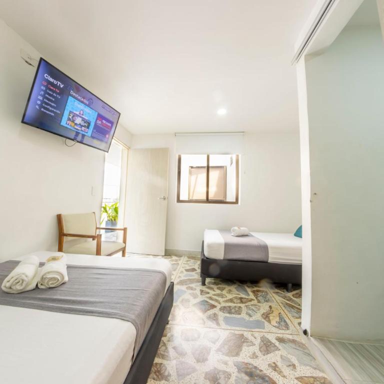 Hotel Balcones de la 70 - Superior Twin Room - 1