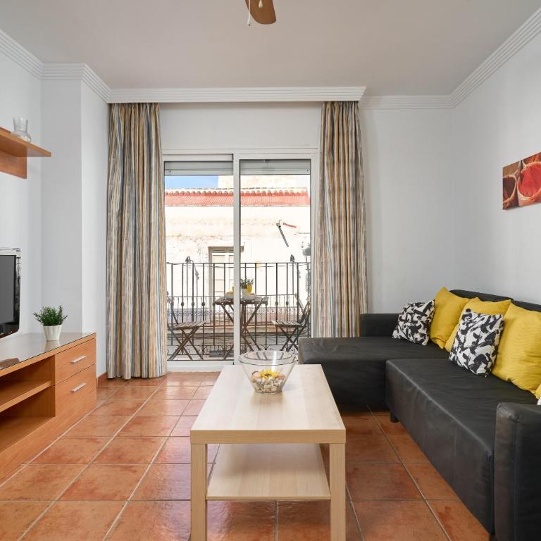 Apartamentos Nerjaluna - Two-Bedroom Deluxe Apartment with Balcony - 22