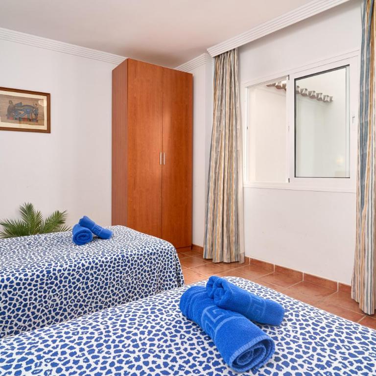 Apartamentos Nerjaluna - Two-Bedroom Deluxe Apartment with Balcony - 19