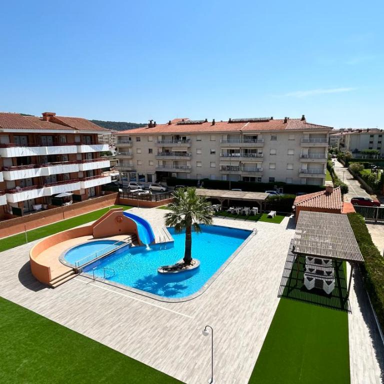 Alojamientos Familiares Sa Gavina Lado C Estartit - Two-Bedroom Family Apartment - 3