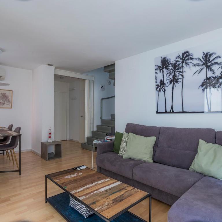 City Center Apartment With Shaded Terrace - Appartement avec Terrasse - 7