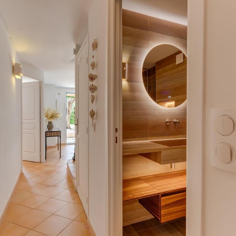 VILLA LUNA VI4339 By Riviera Holiday Homes - Villa - 38