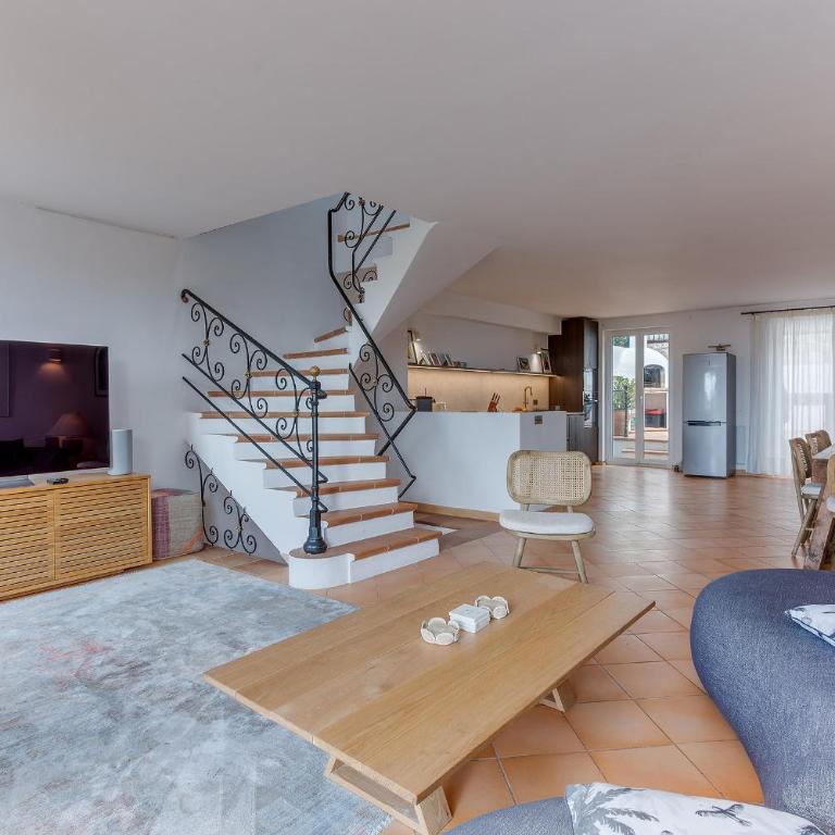 VILLA LUNA VI4339 By Riviera Holiday Homes - Villa - 10