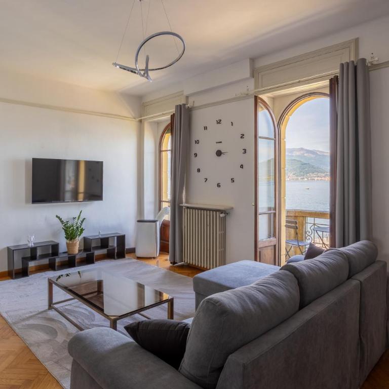 Prestige Lakeview Historic Center Stresa - Appartamento Deluxe con 2 Camere da Letto e Balcone - 6