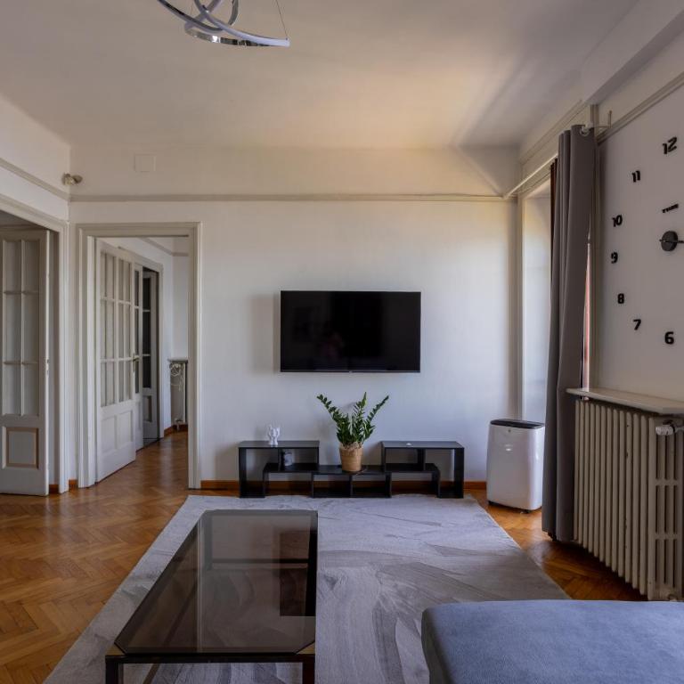 Prestige Lakeview Historic Center Stresa - Appartamento Deluxe con 2 Camere da Letto e Balcone - 10