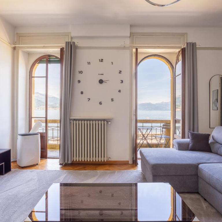Prestige Lakeview Historic Center Stresa - Appartamento Deluxe con 2 Camere da Letto e Balcone - 11