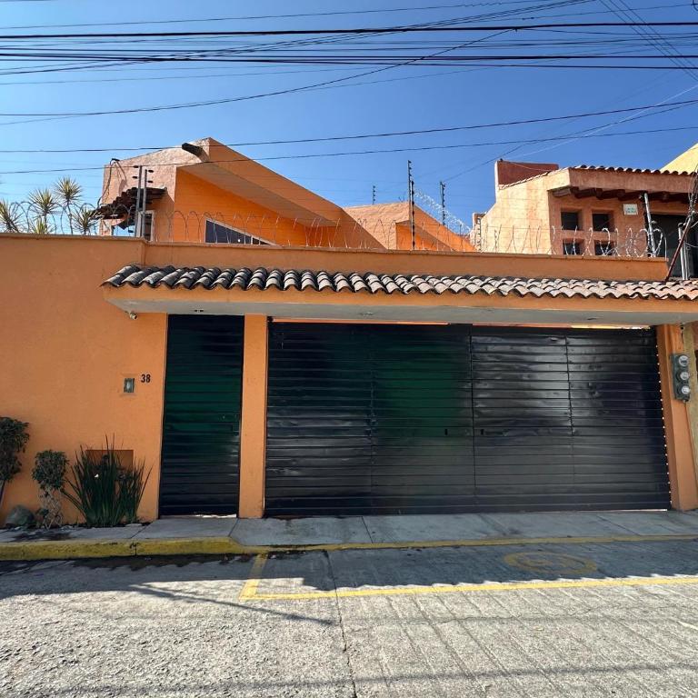 Relu verde y sol - One-Bedroom House - 4