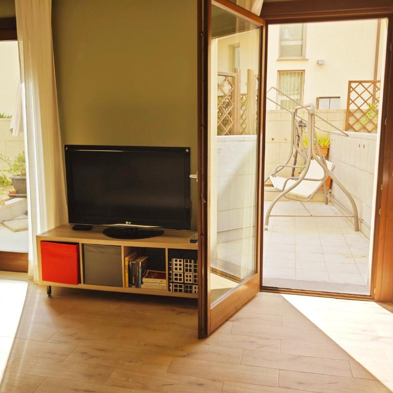 Riverside Private Garden Apartment Lungarno del Tempio - Appartamento con 2 Camere da Letto - 4