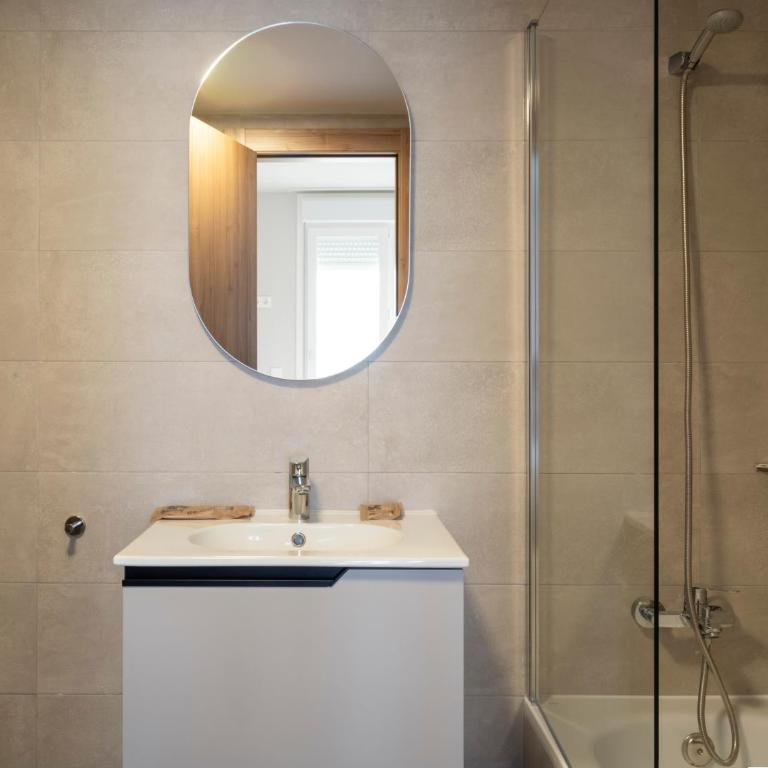 Meral Units - Apartamento Superior de 2 dormitorios con terraza - 2