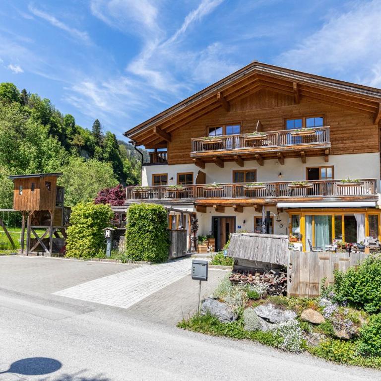 Appartements Stockinger B3 - Deluxe-Apartment mit 2 Schlafzimmern und Gartenblick - 34