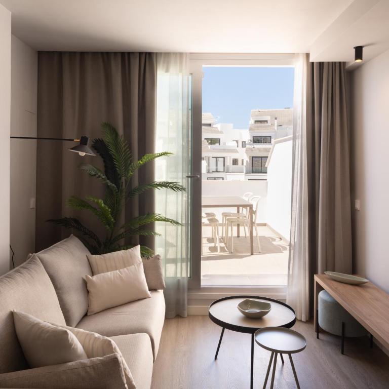 Meral Units - Dúplex con terraza - 1