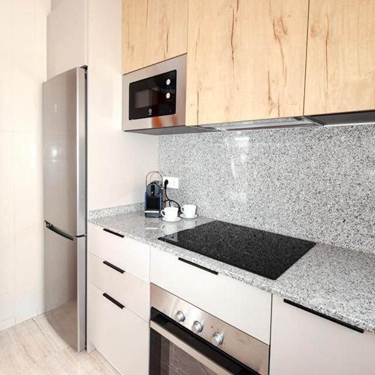 Agradable y tranquilo apto a 500m de la playa - Apartamento con terraza - 20