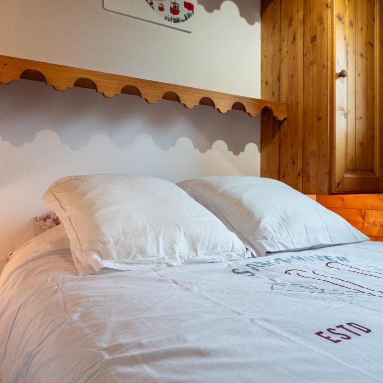 La Saulire - Two-Bedroom Deluxe Apartment with Garden View - 10