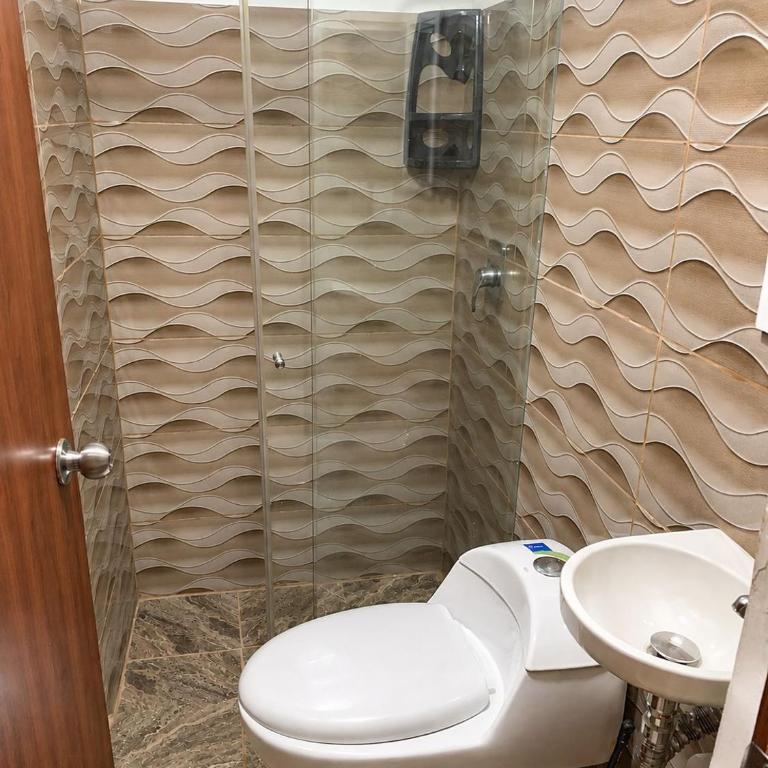 Estancias Aleli apartaestudio amoblado con cocina equipada para persona sola o pareja a tan solo 5 minutos de la terminal de transporte cerca del centro comercial chipichape 201 - Apartamento de 1 dormitorio - 6