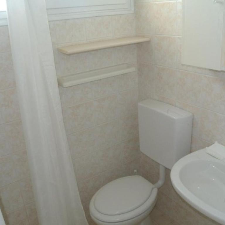 Cozy coastal flat with balcony in central Lignano - Apartment - 5