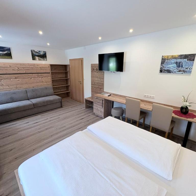 Frühstücks-Radpension Taurer-Thoman - Familiensuite mit Balkon - 5