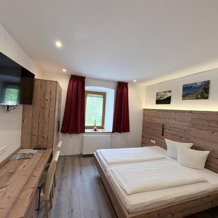 Frühstücks-Radpension Taurer-Thoman - Familiensuite mit Balkon - 8