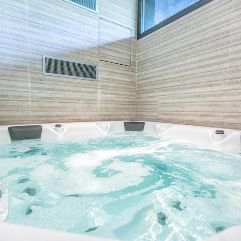 ViVi Homes - Marisol Pool, Sauna, Gym, Spa & Beach - Ferienhaus mit 3 Schlafzimmern - 31