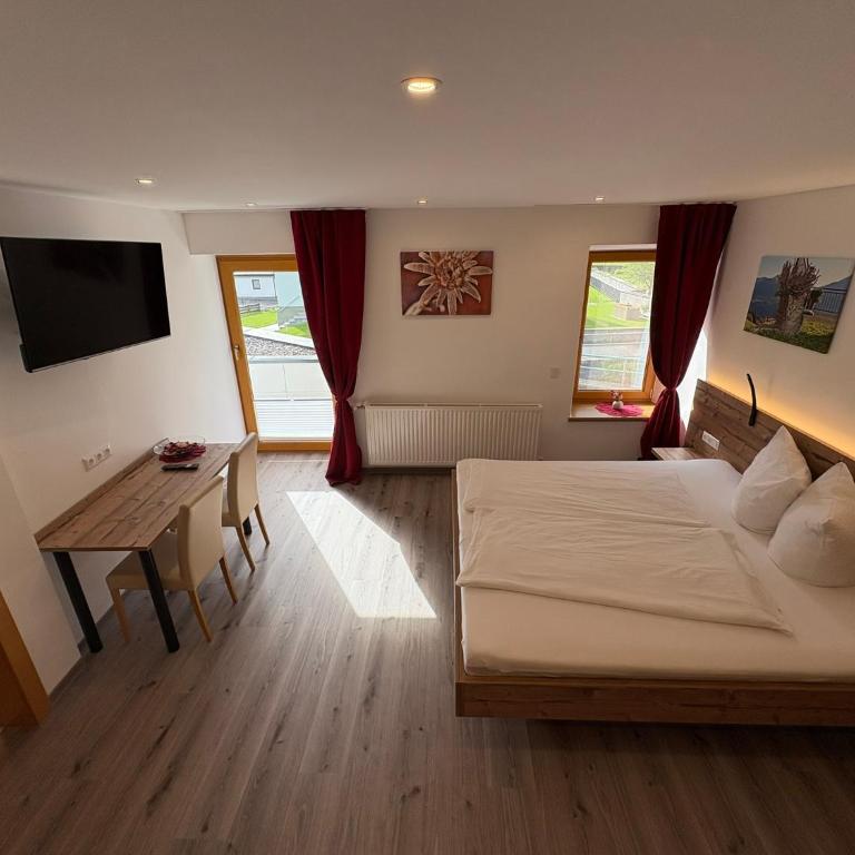 Frühstücks-Radpension Taurer-Thoman - Doppelzimmer mit Balkon - 15
