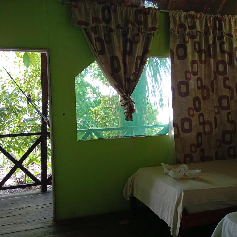 Amazon Lodge and Expeditions - Bungalow - Frente al agua - 11
