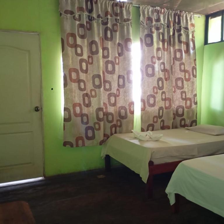 Amazon Lodge and Expeditions - Bungalow - Frente al agua - 16