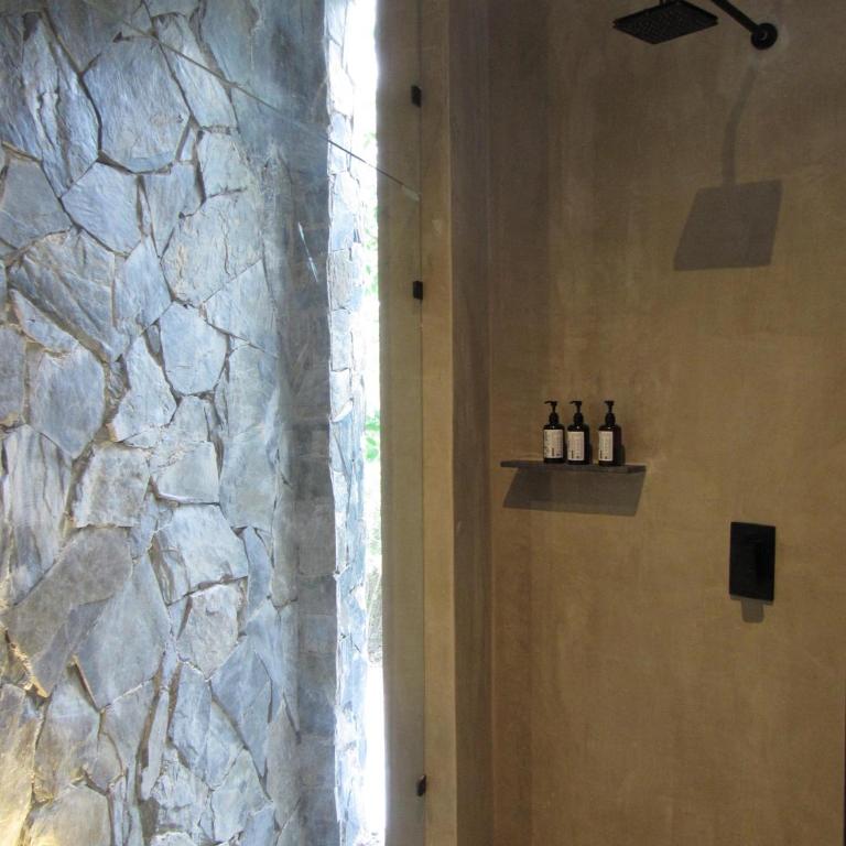 Hotel Amadeo - Deluxe Double Room with Balcony - 1