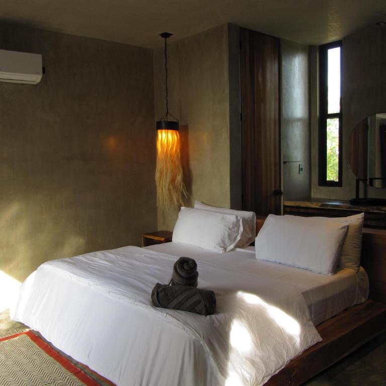 Hotel Amadeo - Deluxe Double Room with Balcony - 3