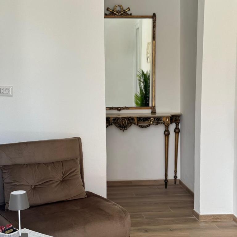 Fior di Loto Suite - Lungo Po - Appartamento con 2 Camere da Letto - 19