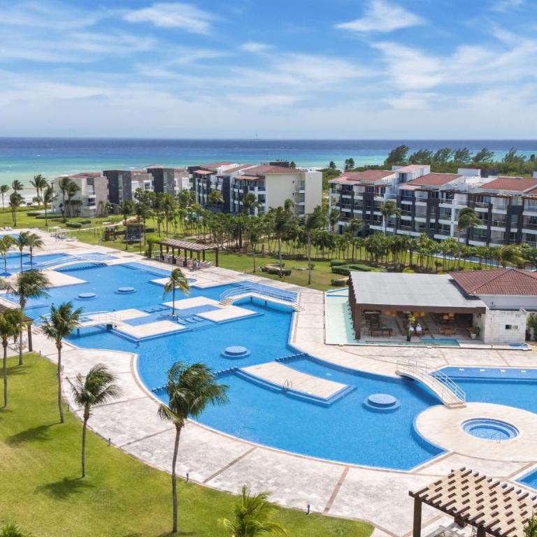 Beachfront Condo with tub, 3 BR & Pool - At Mareazul Condo Corazon - Appartement - 17