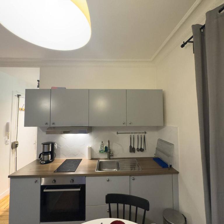 Charming Studio in the Heart of Paris 18th Arrondissement - Appartement - 7