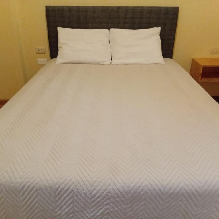 Hospedaje Casa 580 - Double Room with Private Bathroom - 22
