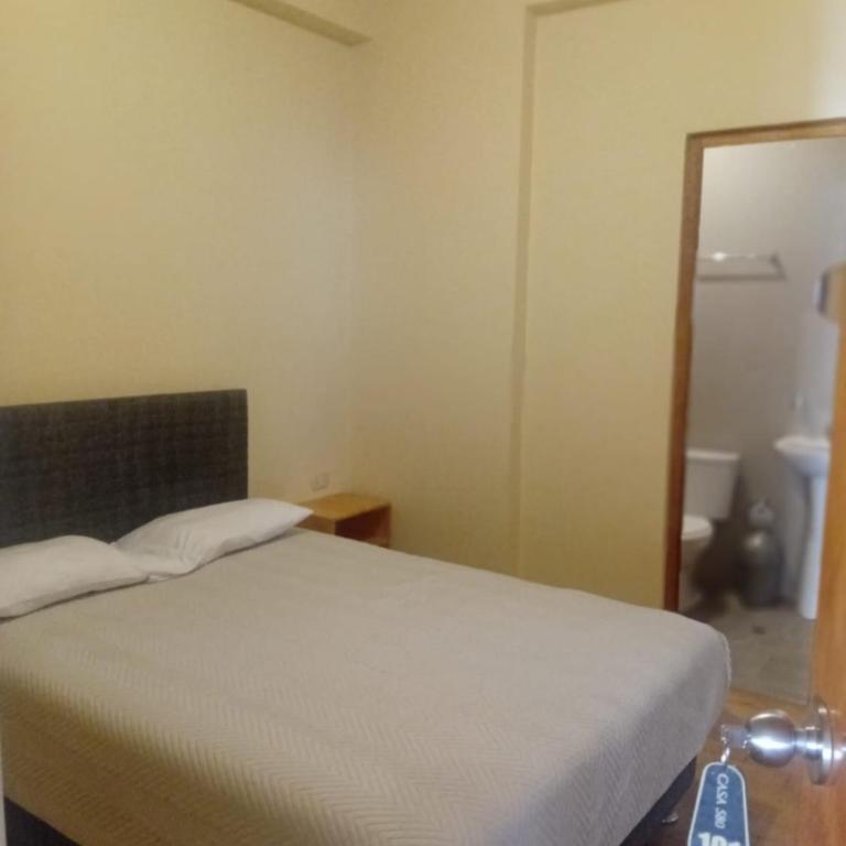 Hospedaje Casa 580 - Double Room with Private Bathroom - 28