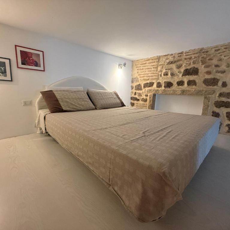 Victoria - One-Bedroom Apartment - 10