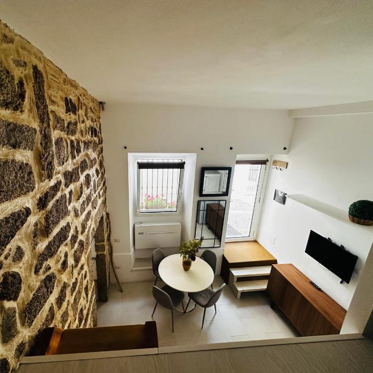 Victoria - One-Bedroom Apartment - 12