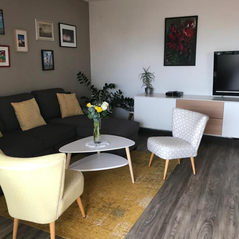Bel appartement avec terrasse, piscine, parking privé et club de tennis, padel en sus - Appartement 1 Chambre - 3