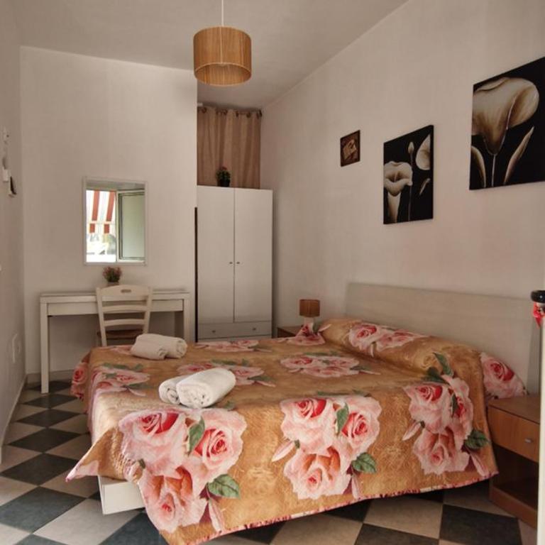 SANTA VENERE Apartments "PARCHEGGIO interno MOTO-AUTO" - Ampia Camera Matrimoniale - 3