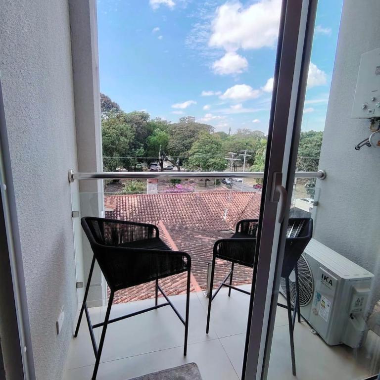 Lujo y confort a pasos de Equipetrol - One-Bedroom Apartment - 4
