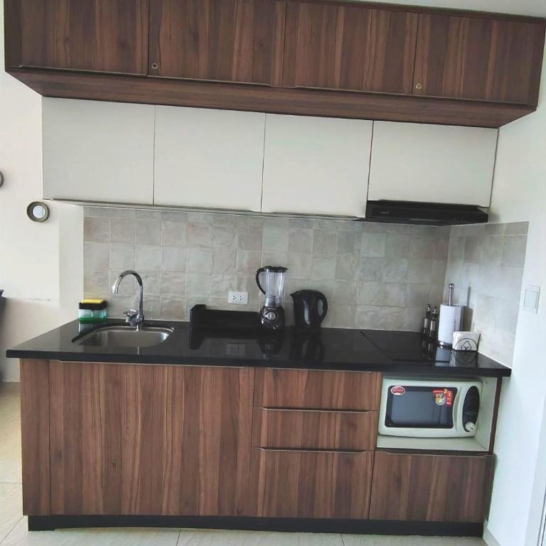 Lujo y confort a pasos de Equipetrol - One-Bedroom Apartment - 11