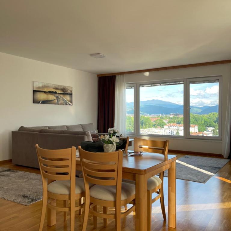 Sarajevo Apartment place4you - Two-Bedroom Apartment with Balcony and Terrace - 4