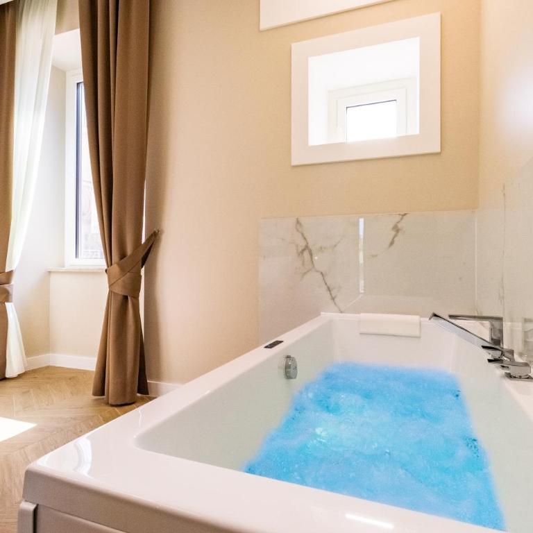 Live in Gaeta - Two-Bedroom Apartment with Terrace and Sea View - 1