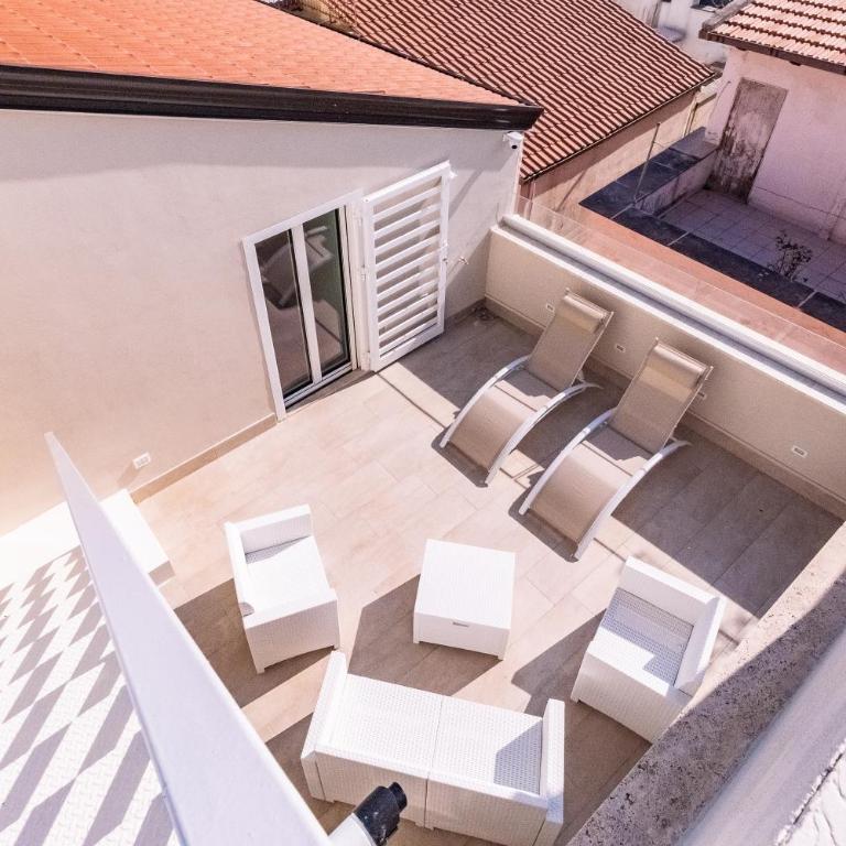 Live in Gaeta - Two-Bedroom Apartment with Terrace and Sea View - 9