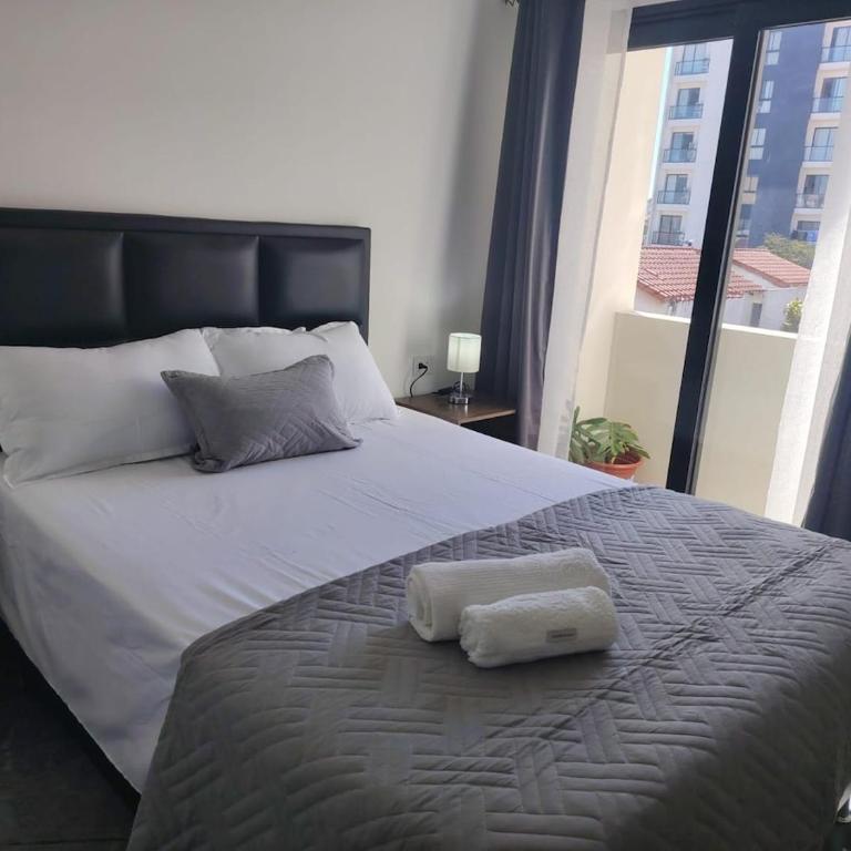Apartamento elegante con piscina a pocos pasos del centro comercial Brisas - Two-Bedroom Apartment - 9
