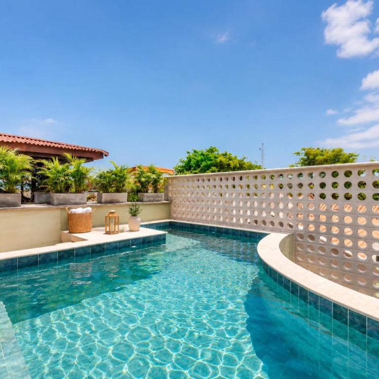 Amazing Luxury house Castalia 6BR - Seven-Bedroom House - 4