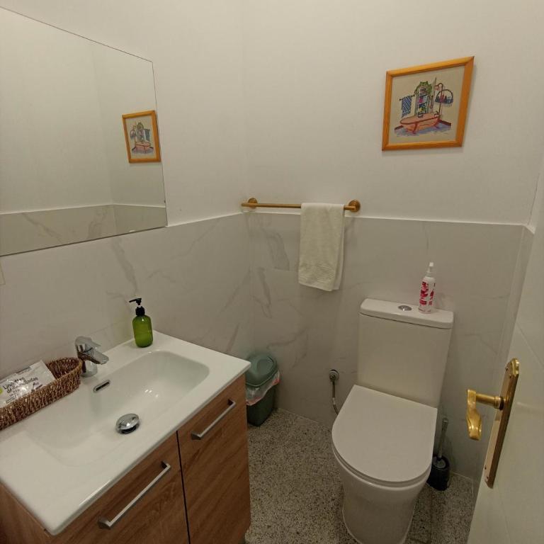 Alexa Host Vallecas - Chambre Triple avec Salle de Bains Commune - 15