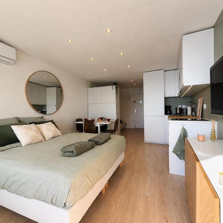 Dreamy Sea View - Direct Beach Access - Parking - Two-Bedroom Apartment - 2