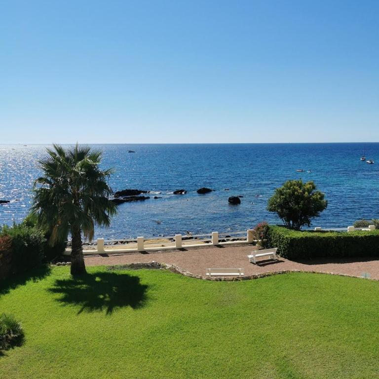 Dreamy Sea View - Direct Beach Access - Parking - Two-Bedroom Apartment - 7