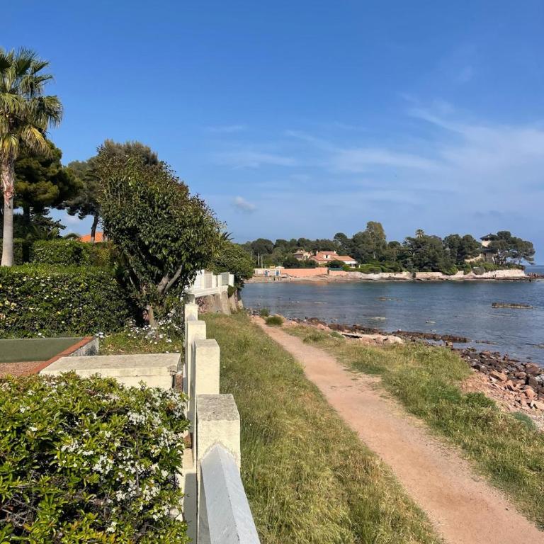 Dreamy Sea View - Direct Beach Access - Parking - Two-Bedroom Apartment - 6