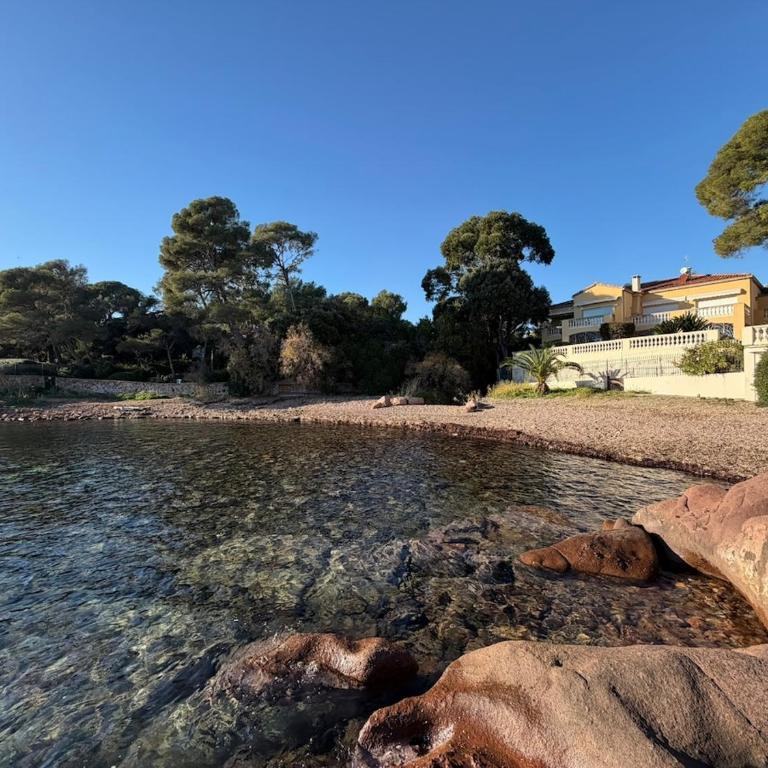 Dreamy Sea View - Direct Beach Access - Parking - Two-Bedroom Apartment - 4